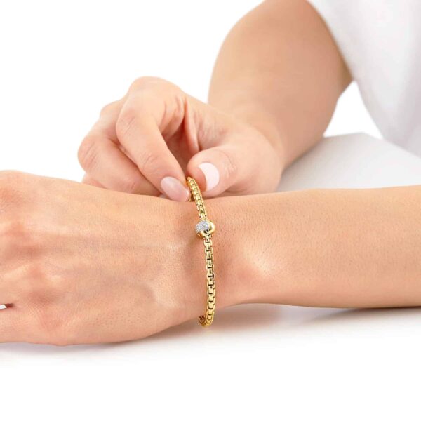 18ct Yellow Gold Eka Tiny Diamond Bracelet - Görsel 2